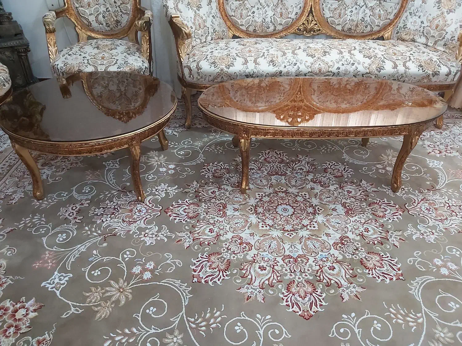 حراج لوازم منزل مبل و ویترین و ظروف کریستالی|حراج|تهران, شهرک گلها (تهرانسر)|دیوار