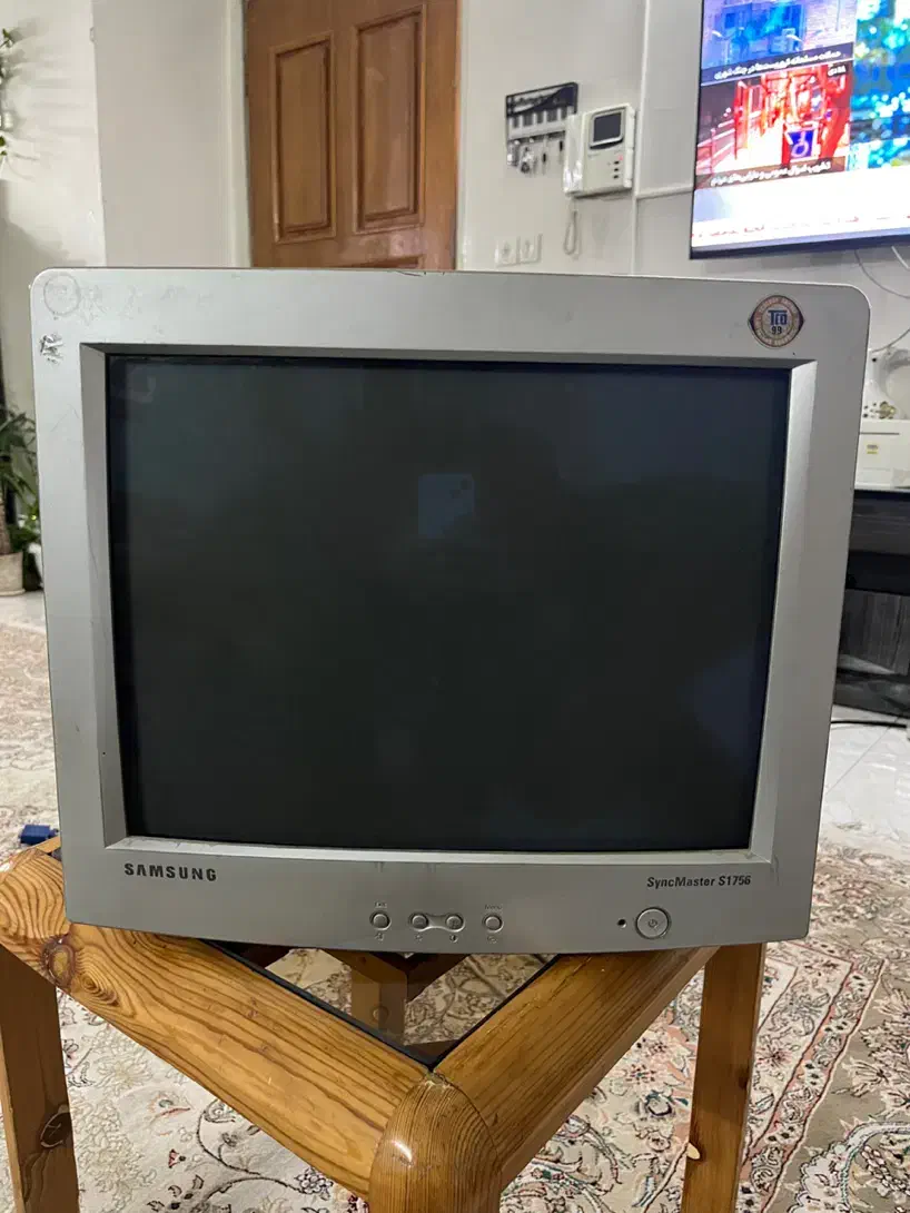 مانیتور ۱۷ اینچ سامسونگ|قطعات و لوازم جانبی رایانه|فردیس, انبار نفت|دیوار