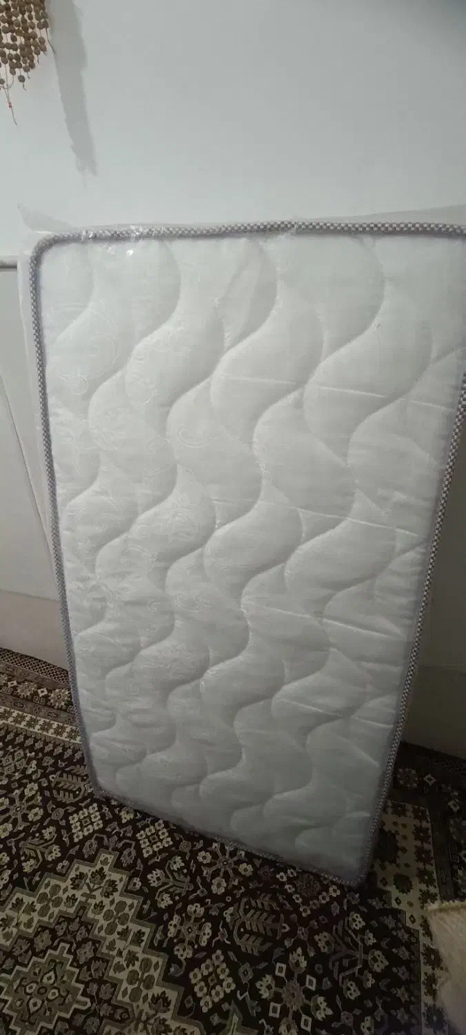 تشک تخت نوزاد|تشک تختخواب|قم, زند آباد|دیوار