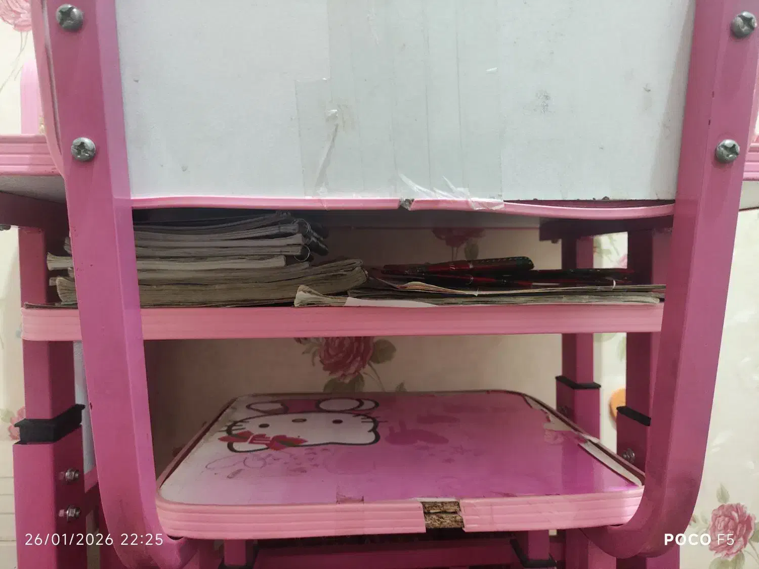 میز تحریر|میز تحریر و کامپیوتر|پیشوا, |دیوار