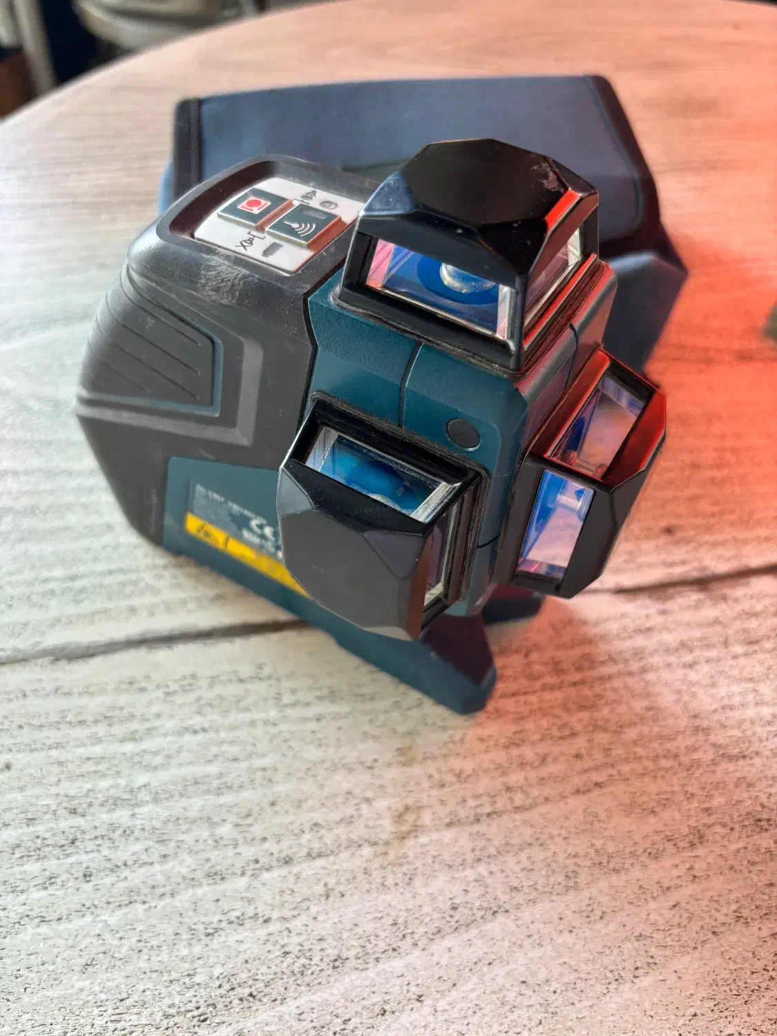 تراز لیزری بوش مدل GLL 3-80 P|ابزارآلات|تهران, دریا|دیوار