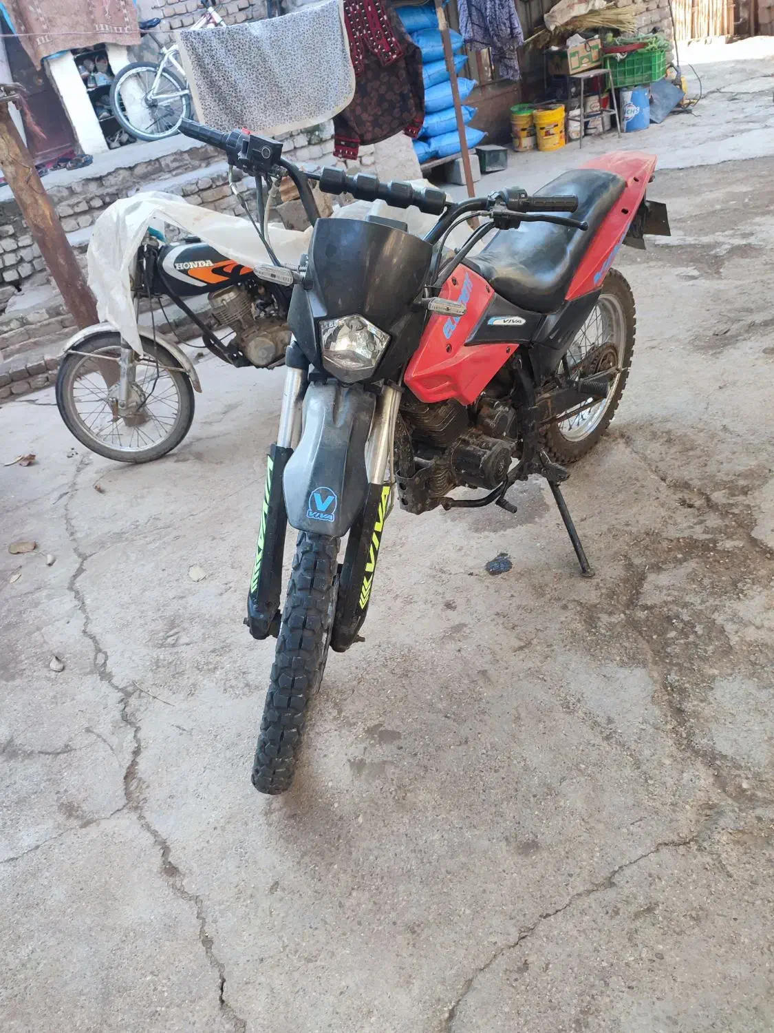 موتور|موتورسیکلت|گالیکش, |دیوار