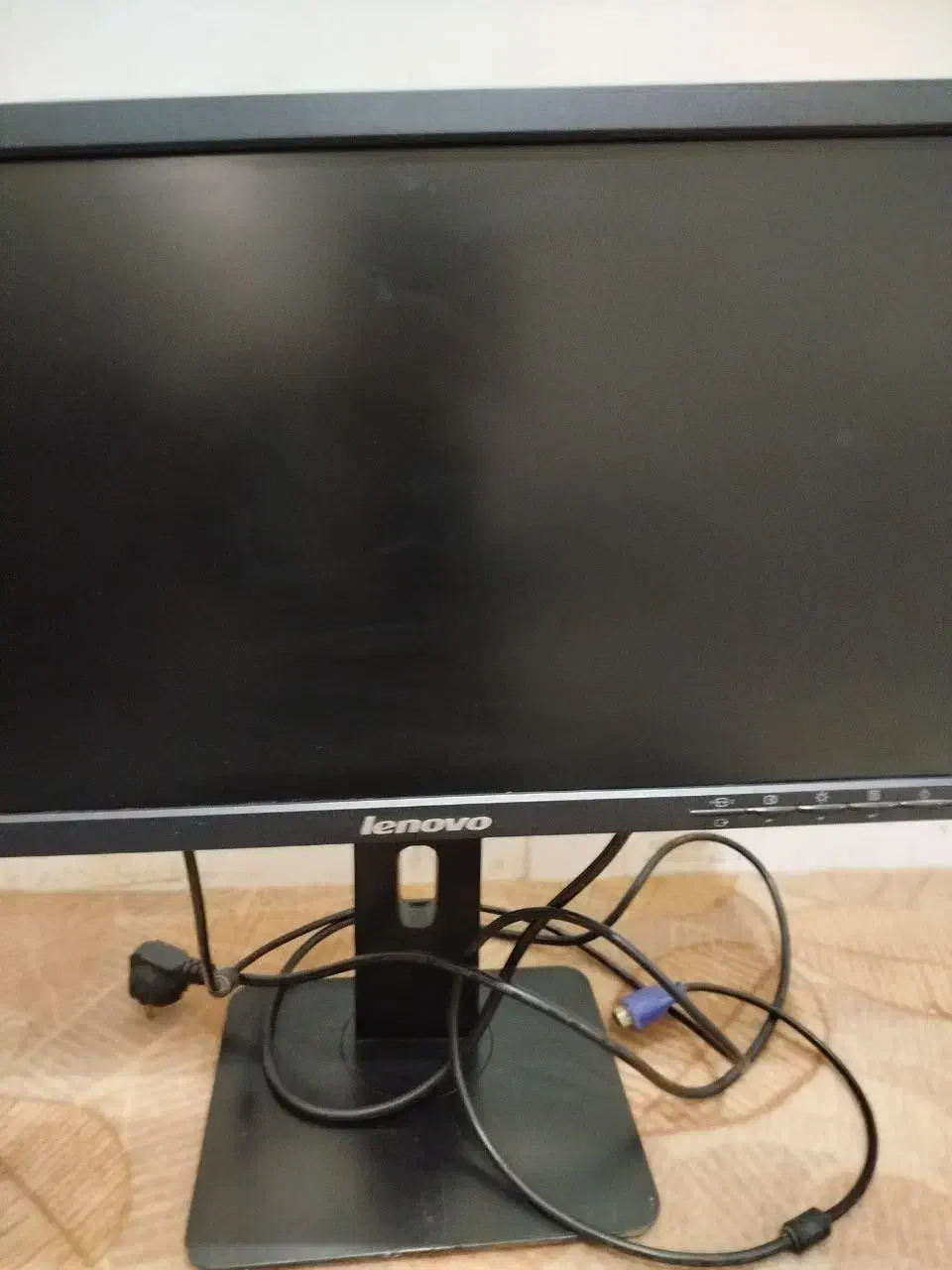 مانیتور (درجهDell 22.(۳۶۰اینچ|قطعات و لوازم جانبی رایانه|قم, شاه ابراهیم|دیوار