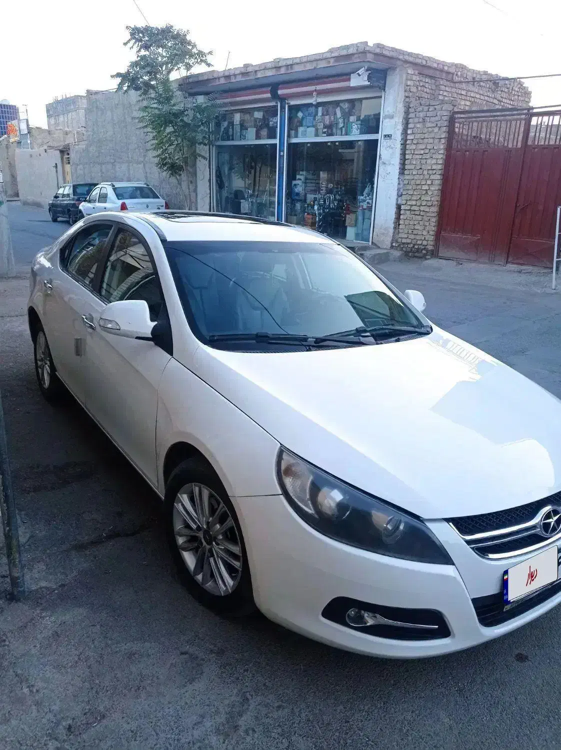 جک جی 5 اتوماتیک 1800|خودرو سواری و وانت|خمینیشهر, |دیوار