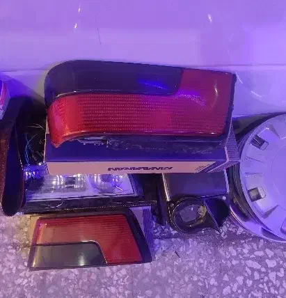 نصب چراغ عقب پژو 580|خدمات موتور و ماشین|کرمانشاه, |دیوار