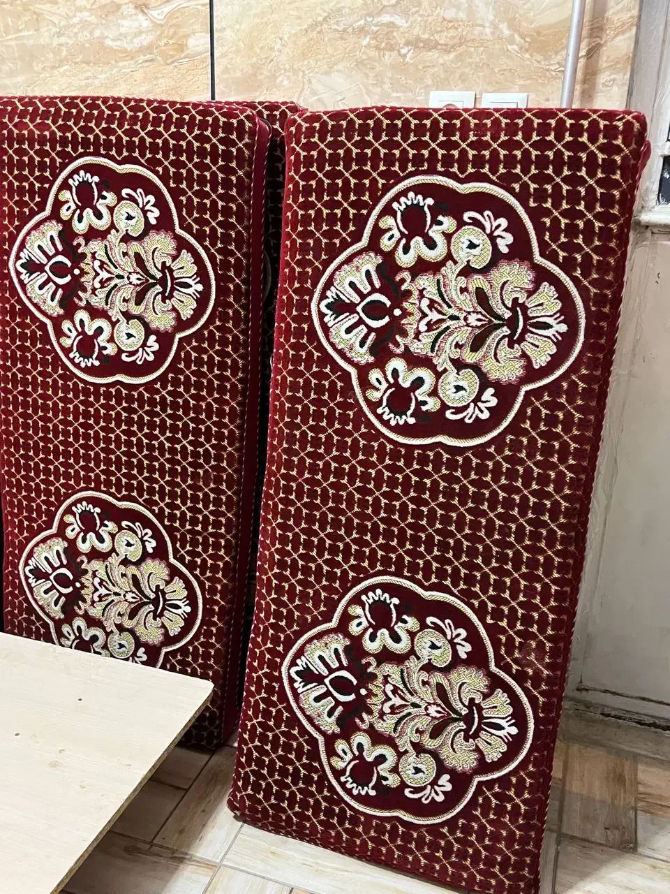 پشتی|پشتی|ارومیه, |دیوار