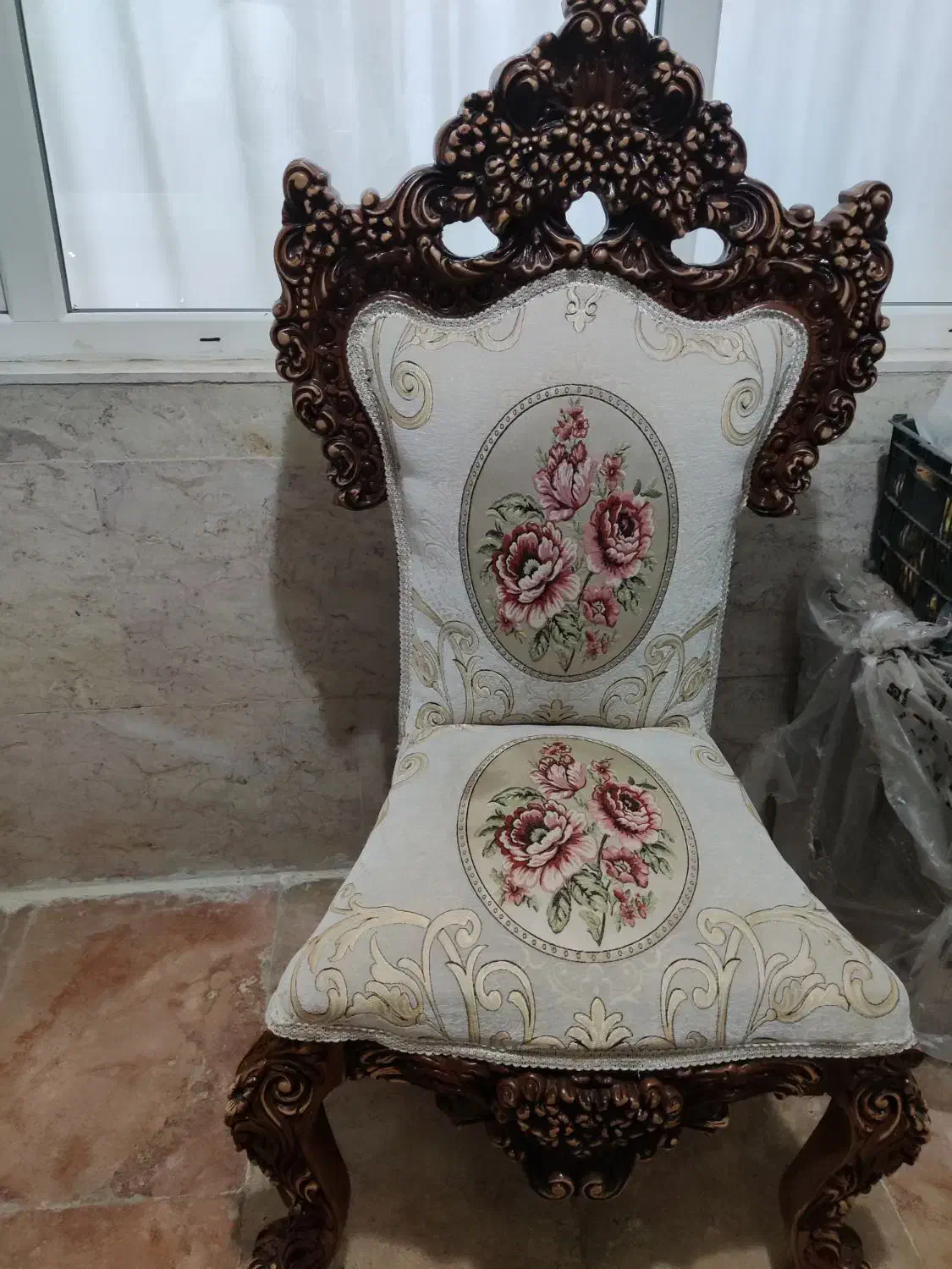 مبل سلطنتی|مبلمان خانگی و میز عسلی|سنندج, |دیوار