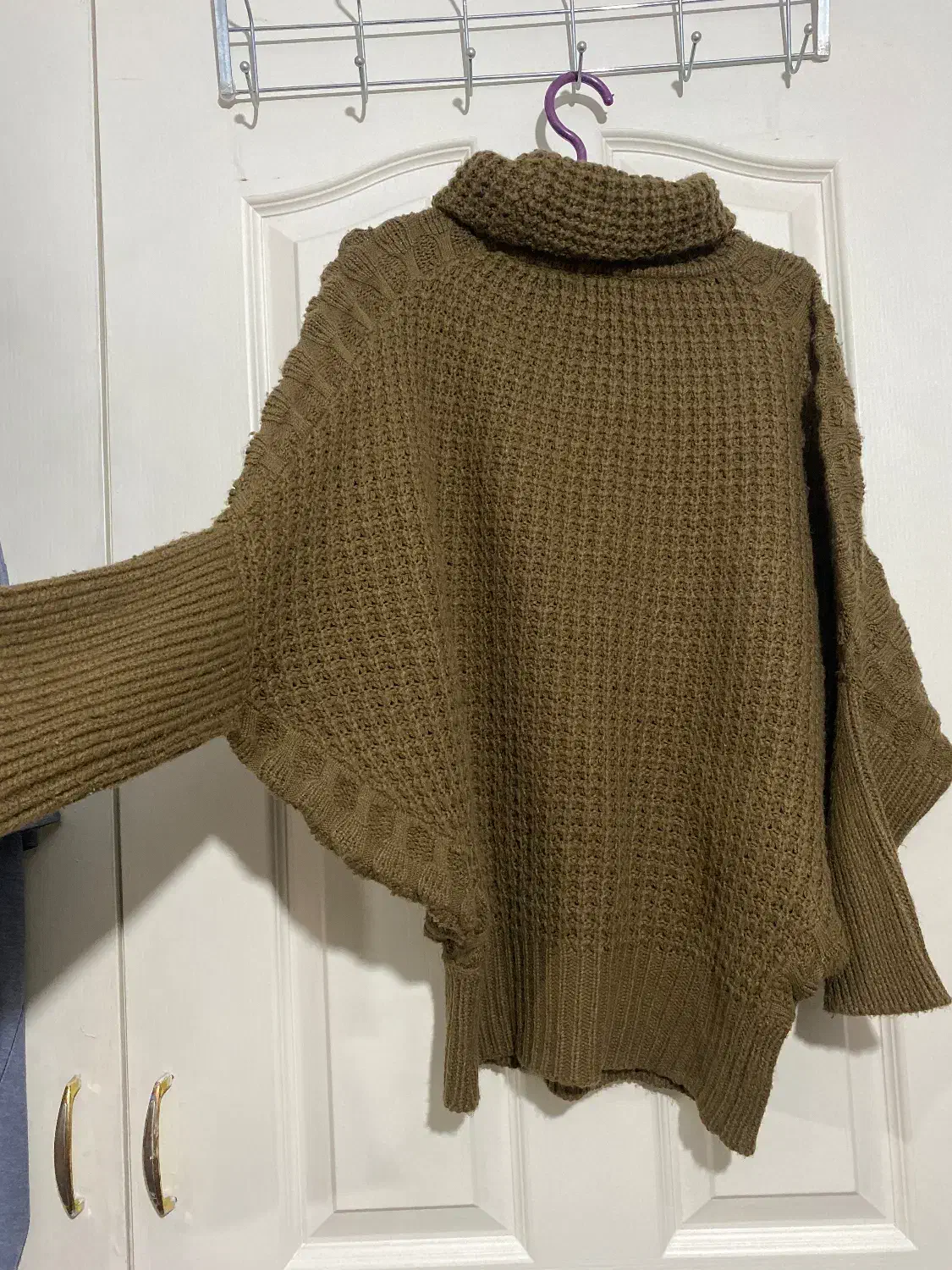 تعدادی بافت|لباس|گلستان (تهران), |دیوار