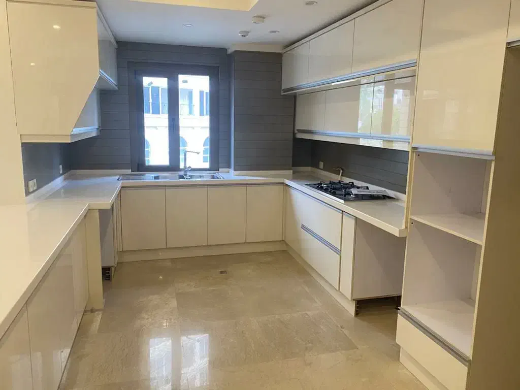 ۱۳۰ متر / عمار (پارک مهر)