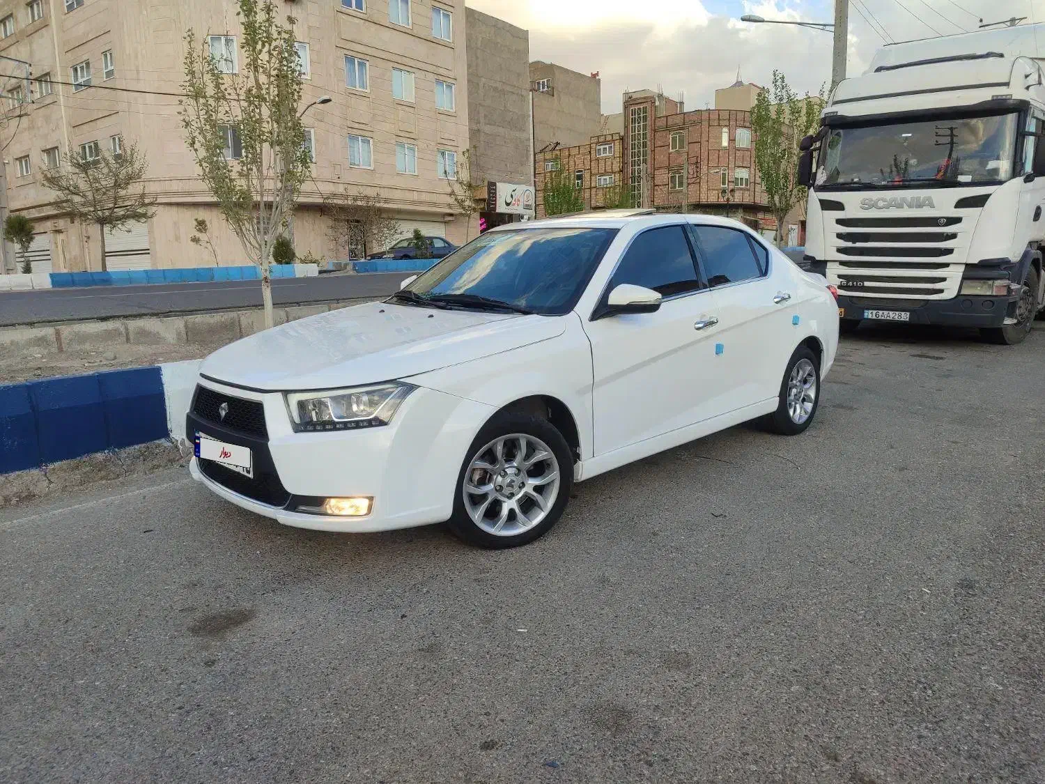 دنا پلاس توربو ۶دنده سانروف دار ،مدل۱۴۰۱|خودرو سواری و وانت|تبریز, |دیوار