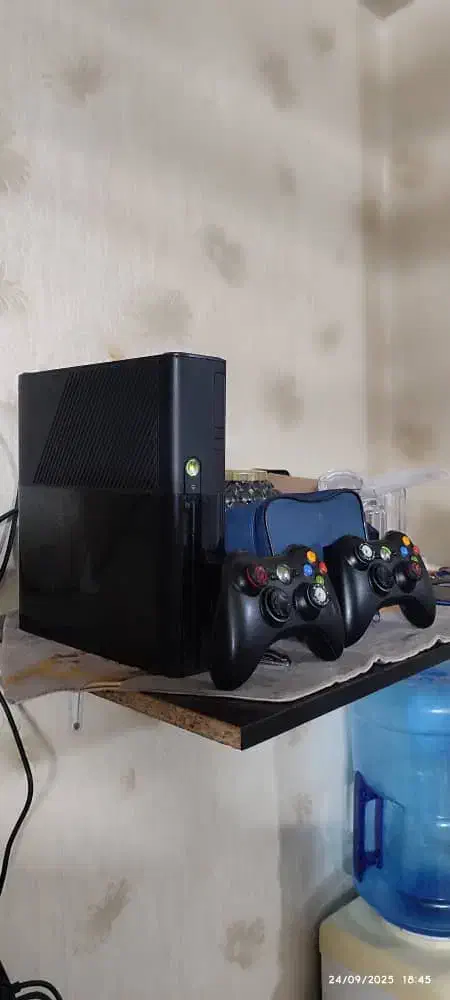 ایکس باکس 360سوپر اسلیم جی تک شده|کنسول، بازی ویدئویی و آنلاین|اسلامشهر, شهرک مهدیه|دیوار