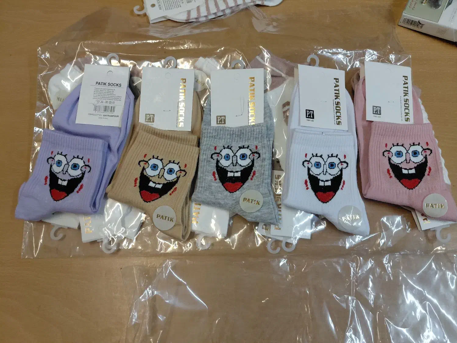 جوراب مچی/جوراب نخی/جوراب نیم ساق/جوراب زنانه|لباس|رشت, باهنر|دیوار