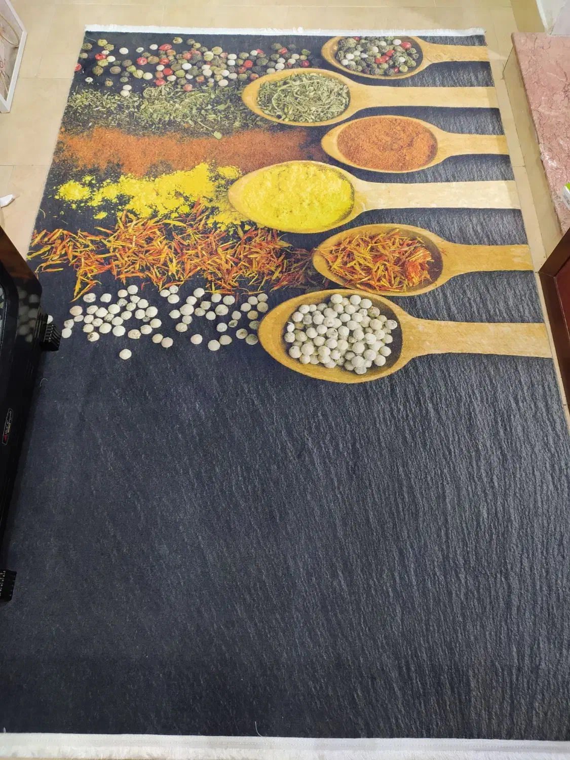 ۲ عددفرش ۹ متری فیلی رنگ گل برجسته ۱۲۰۰ شانه|فرش|نهاوند, |دیوار