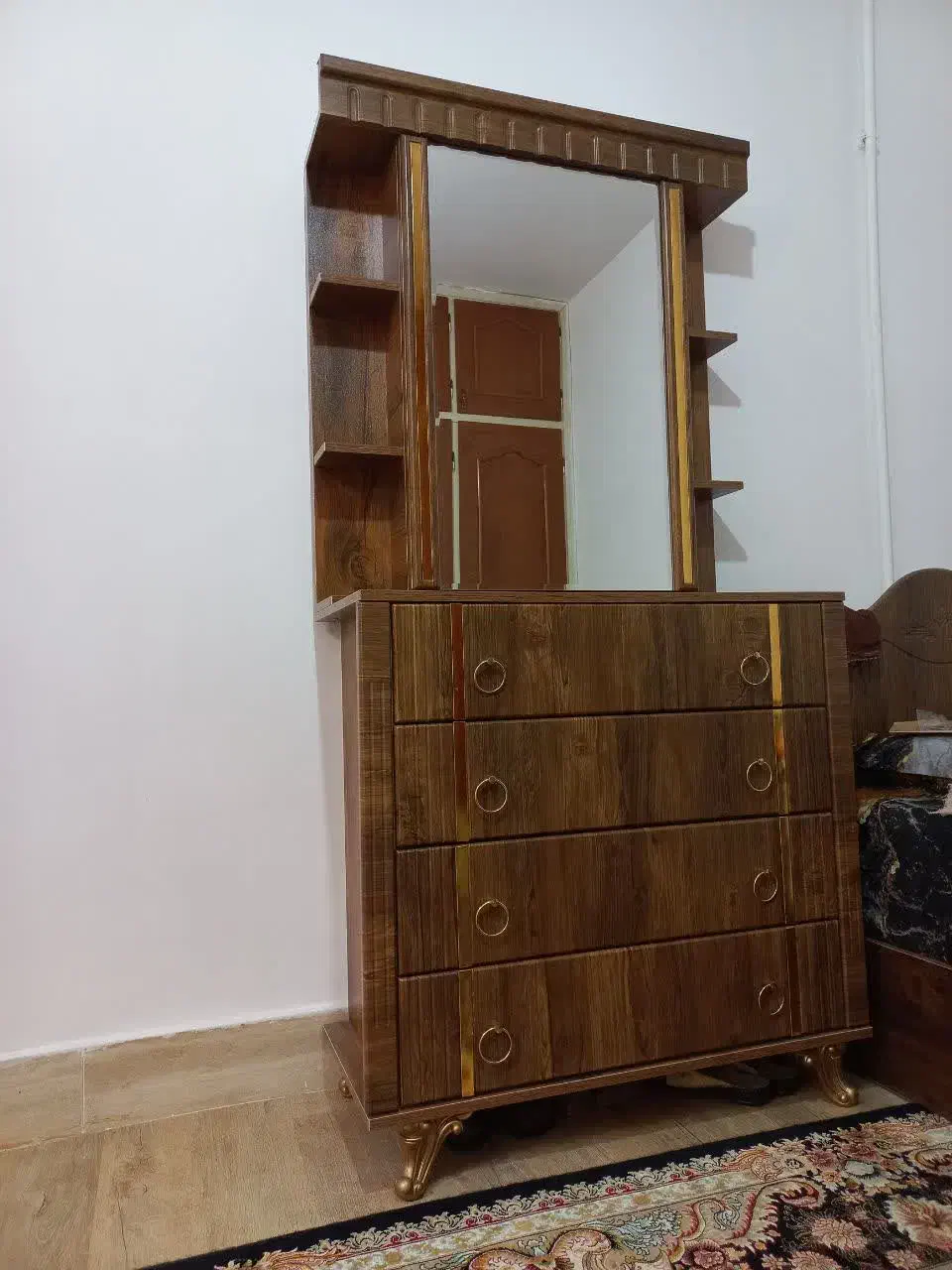 کمد دراور|جاکفشی، کمد، دراور|اسدآباد, |دیوار