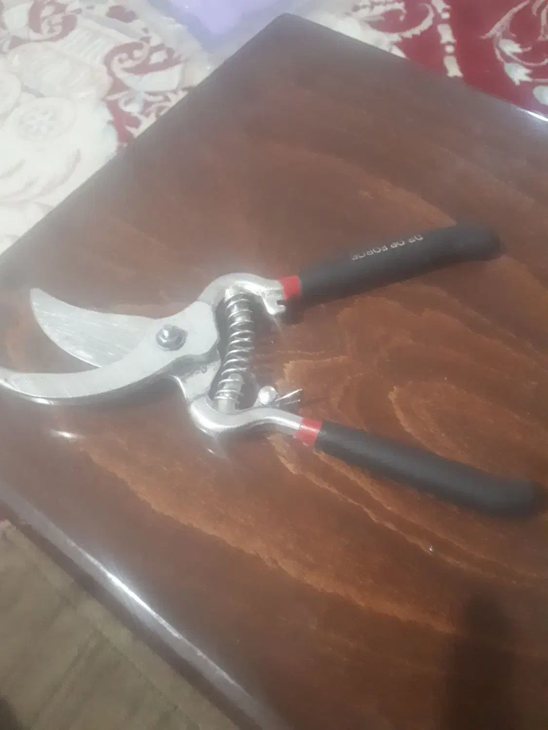 قیچی باغچین|ابزارآلات|کوه چنار, |دیوار