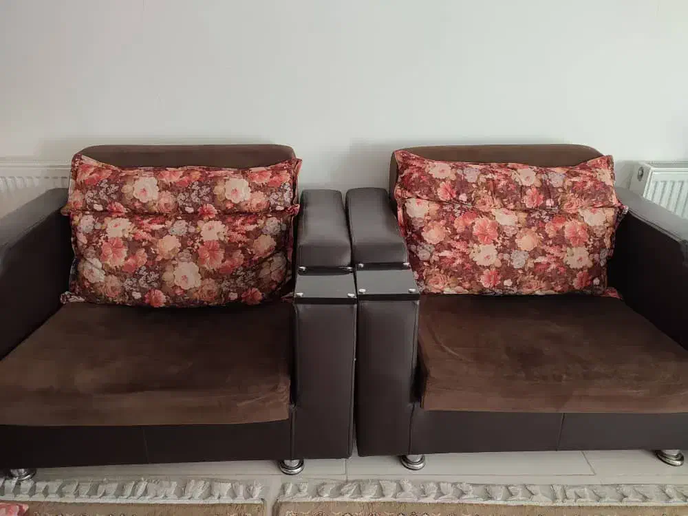 سه عدد کاناپه، ساعت ایستاده ، آباژور و .|مبلمان خانگی و میز عسلی|سنندج, |دیوار