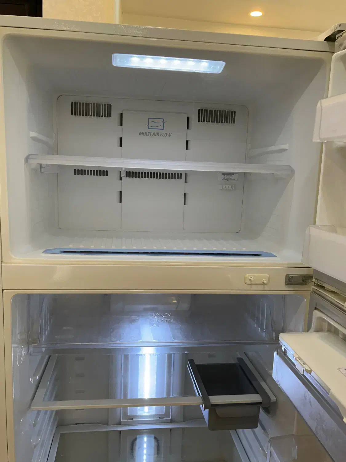 یخچال فریزر ال جی|یخچال و فریزر|رشت, استقامت ۱|دیوار