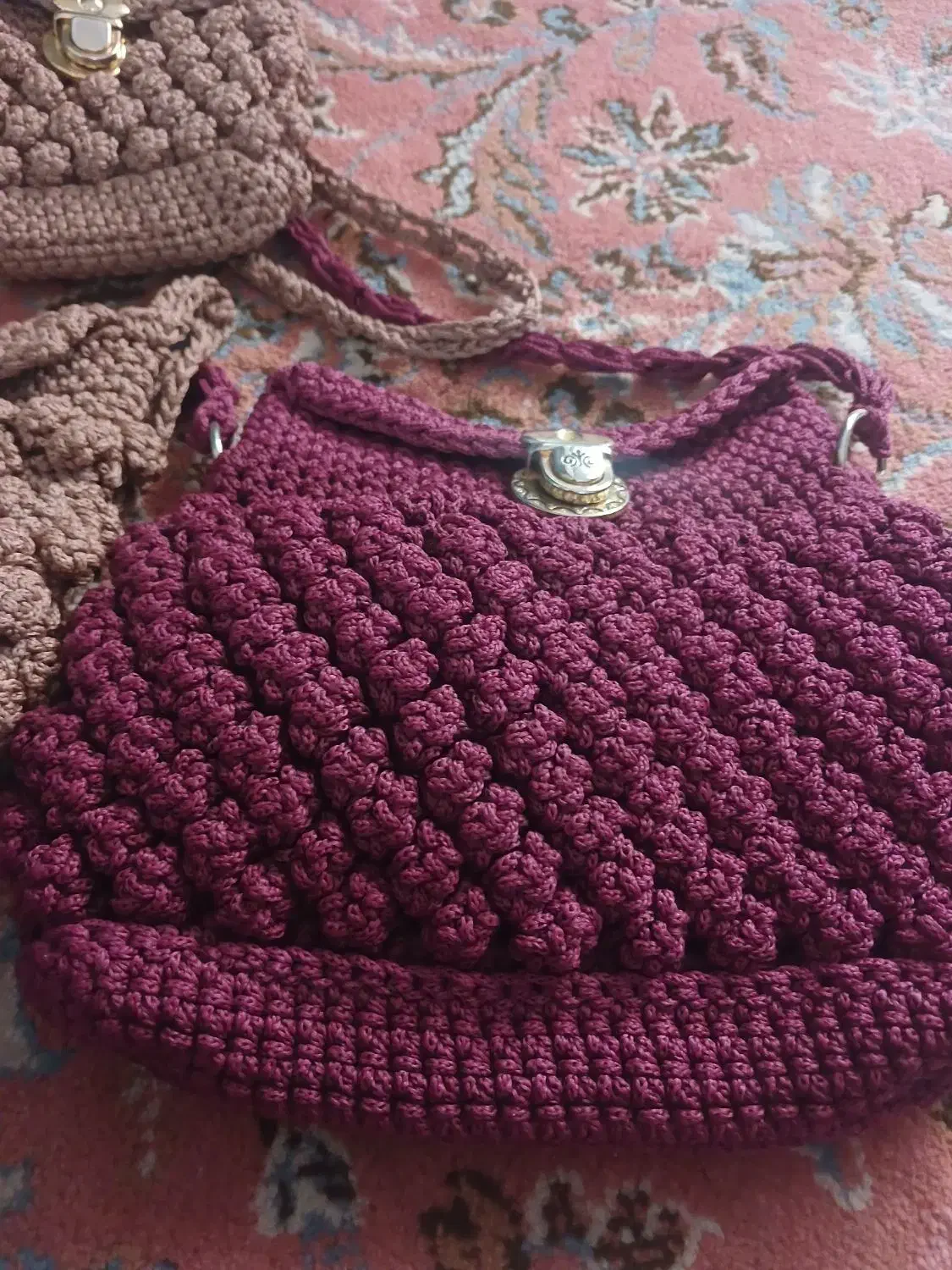 کیف|کیف، کفش، کمربند|نیشابور, مازول|دیوار