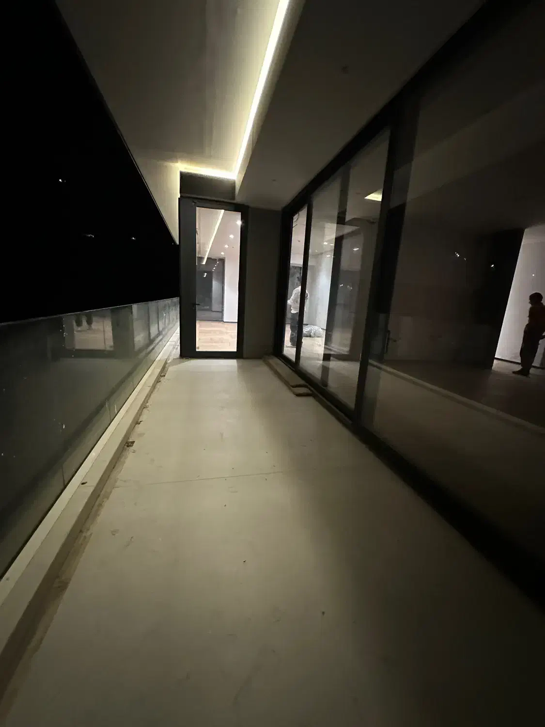 ۴۰۰ متر مدرن(۵۰متر تراس) با ویوو ۳جهت