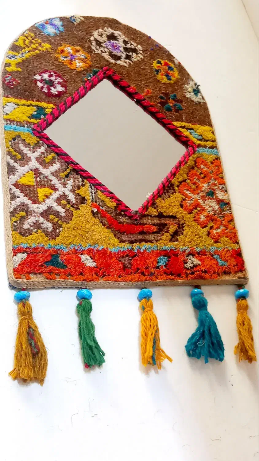 ایینه با طرح سنتی فقط ۵۹۰ت|صنایع دستی و سایر لوازم تزئینی|اسلامشهر, شهرک قائمیه|دیوار