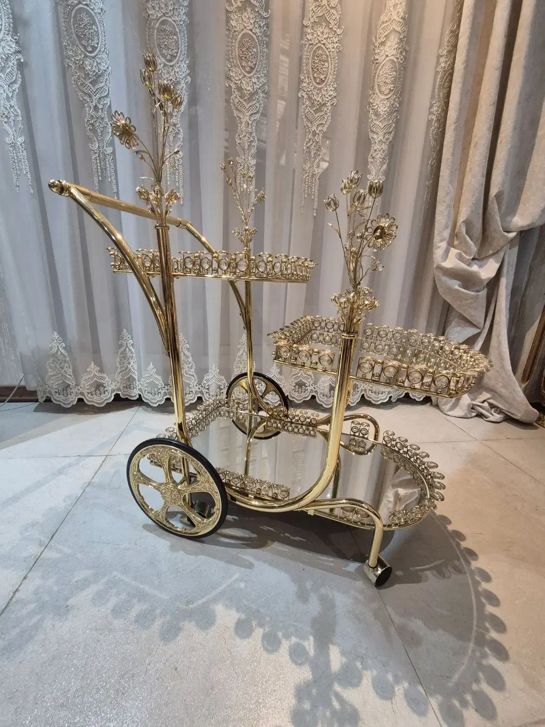 میز بار آیینه کاری شده|بوفه، ویترین، کنسول|کرج, جهانشهر|دیوار