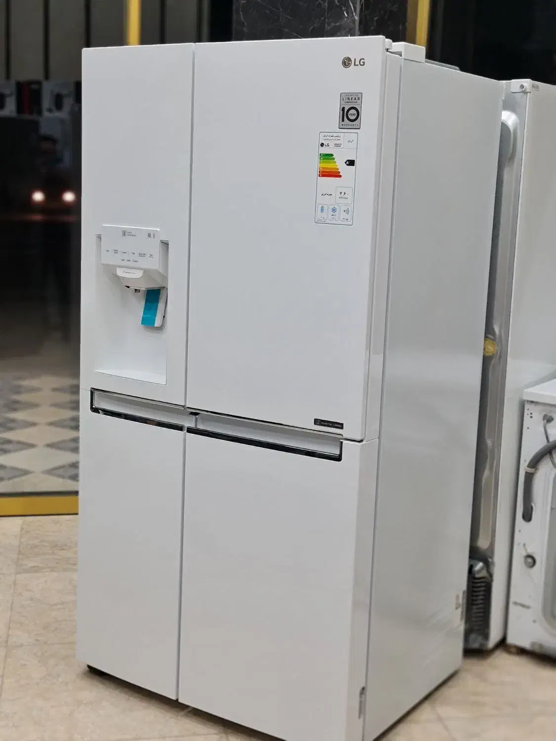 خریدار و فروشنده یخچال ساید|یخچال و فریزر|شیراز, تندگویان|دیوار