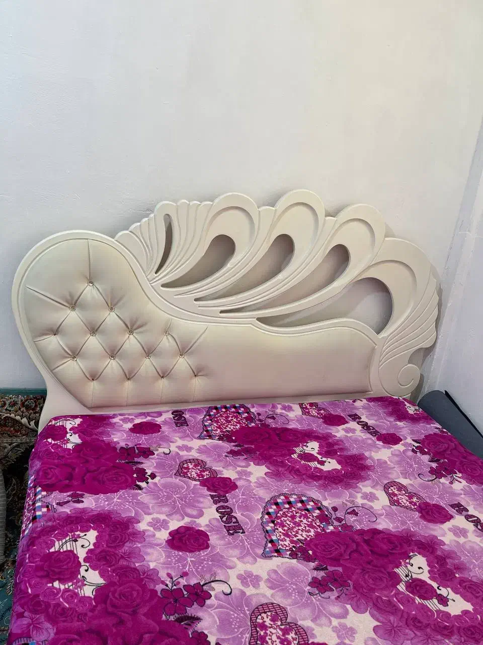 تخت خواب|تخت و سرویس خواب|قدس, شهرقدس|دیوار