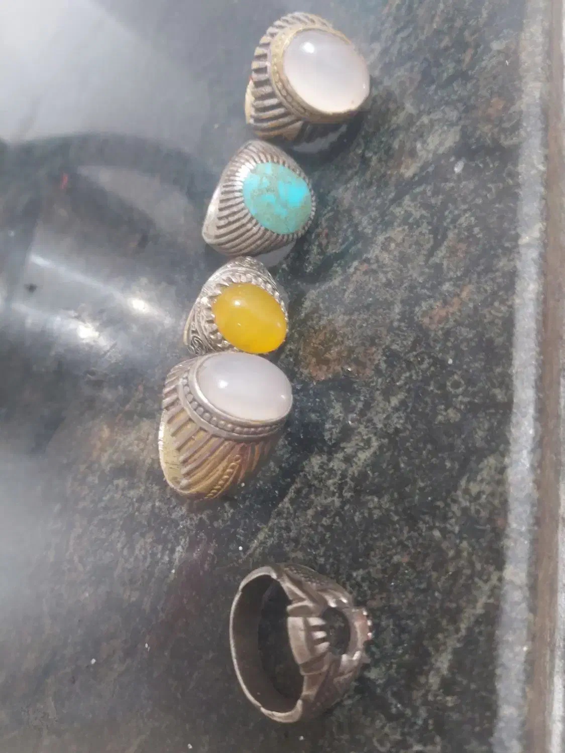 انگشتر|جواهرات|هیرمند, |دیوار