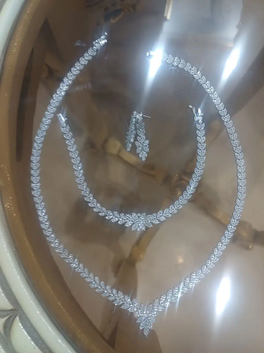 سرویس طلای تمام تراش 150 بالای تابلو.|جواهرات|تهران, تهرانپارس جنوبی|دیوار