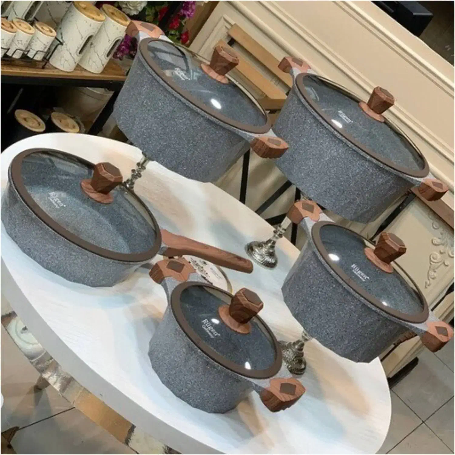 سرویس قابلمه دسته چوبی سرامیکی تابه رژیمی دار بزرگ|ظروف پخت‌وپز|یزد, |دیوار