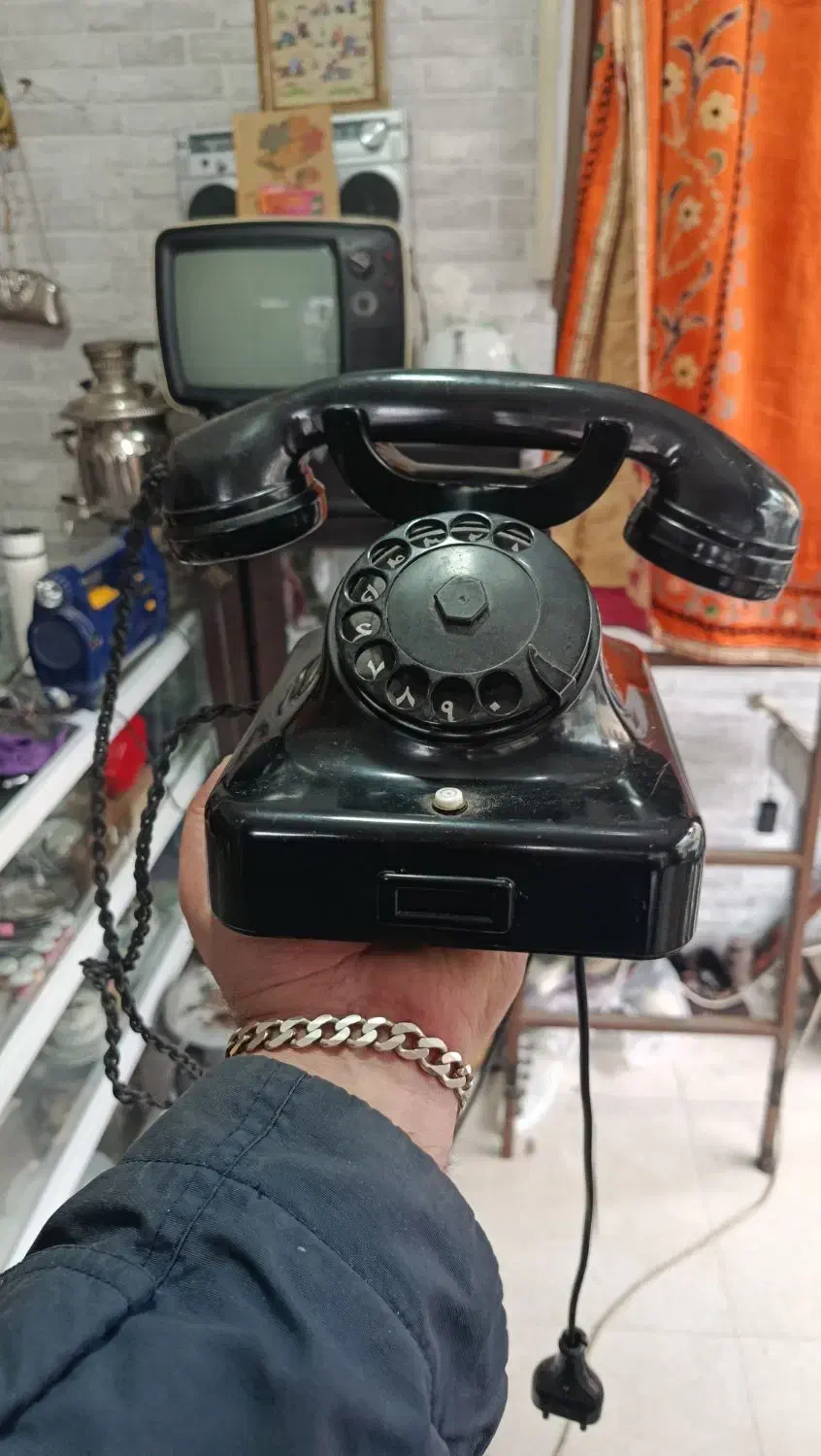 تلفن های قدیمی رومیزی زیمنس آلمان|تلفن رومیزی|آمل, |دیوار