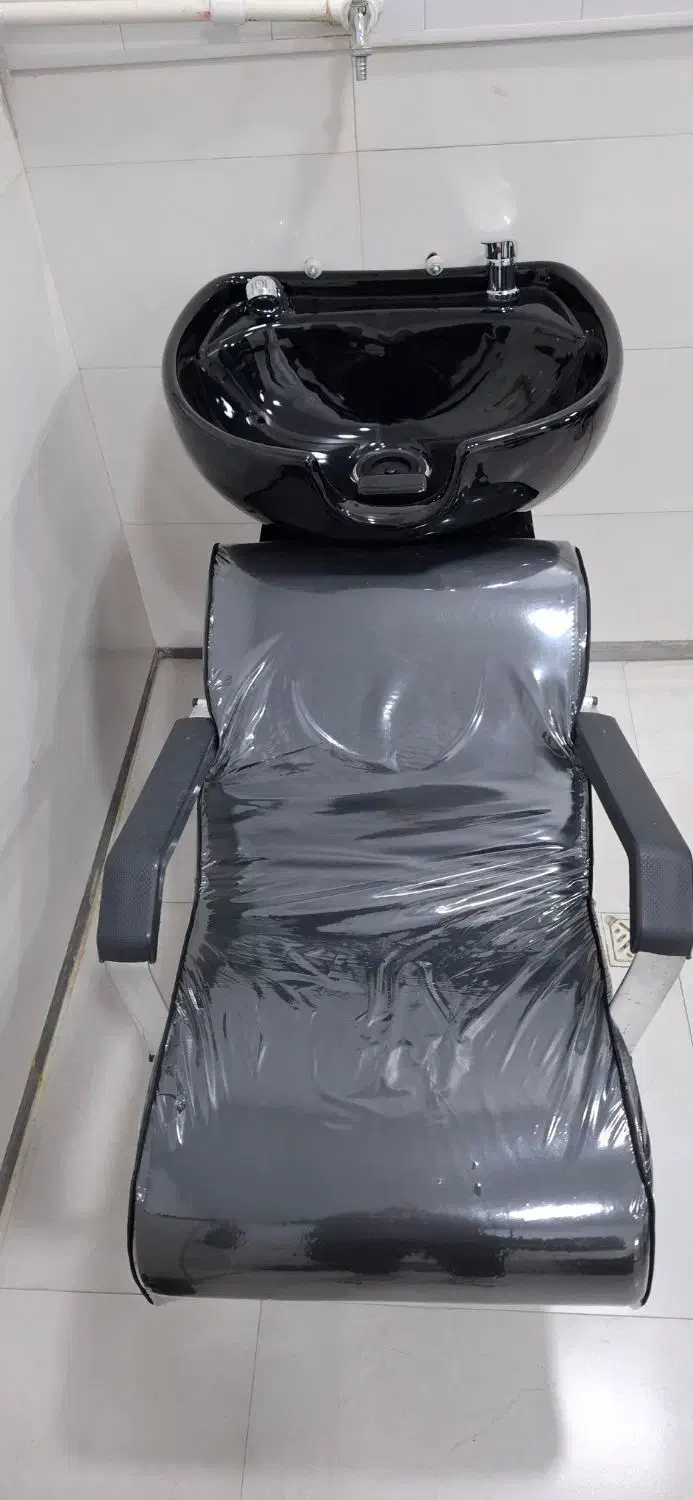 وسایل آرایشگاه مردانه|آرایشگاه و سالن‌های زیبایی|آران و بیدگل, |دیوار