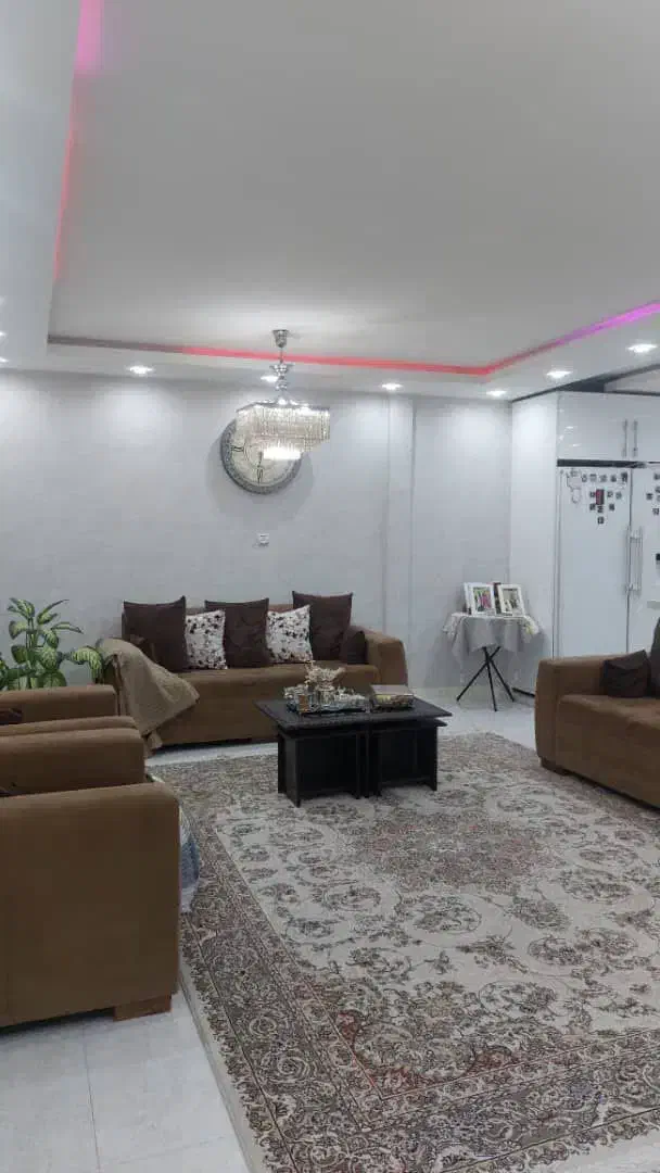 90متری با تراس لوکیشن با پارکینگ و آسانسور|فروش آپارتمان|اهواز, کوی جواهری|دیوار