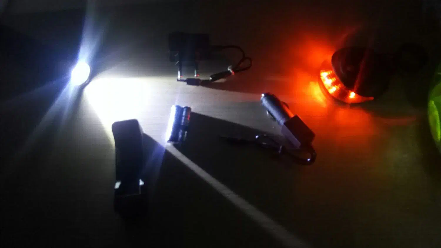 چراغ|لامپ و چراغ|تهران, خاک سفید|دیوار