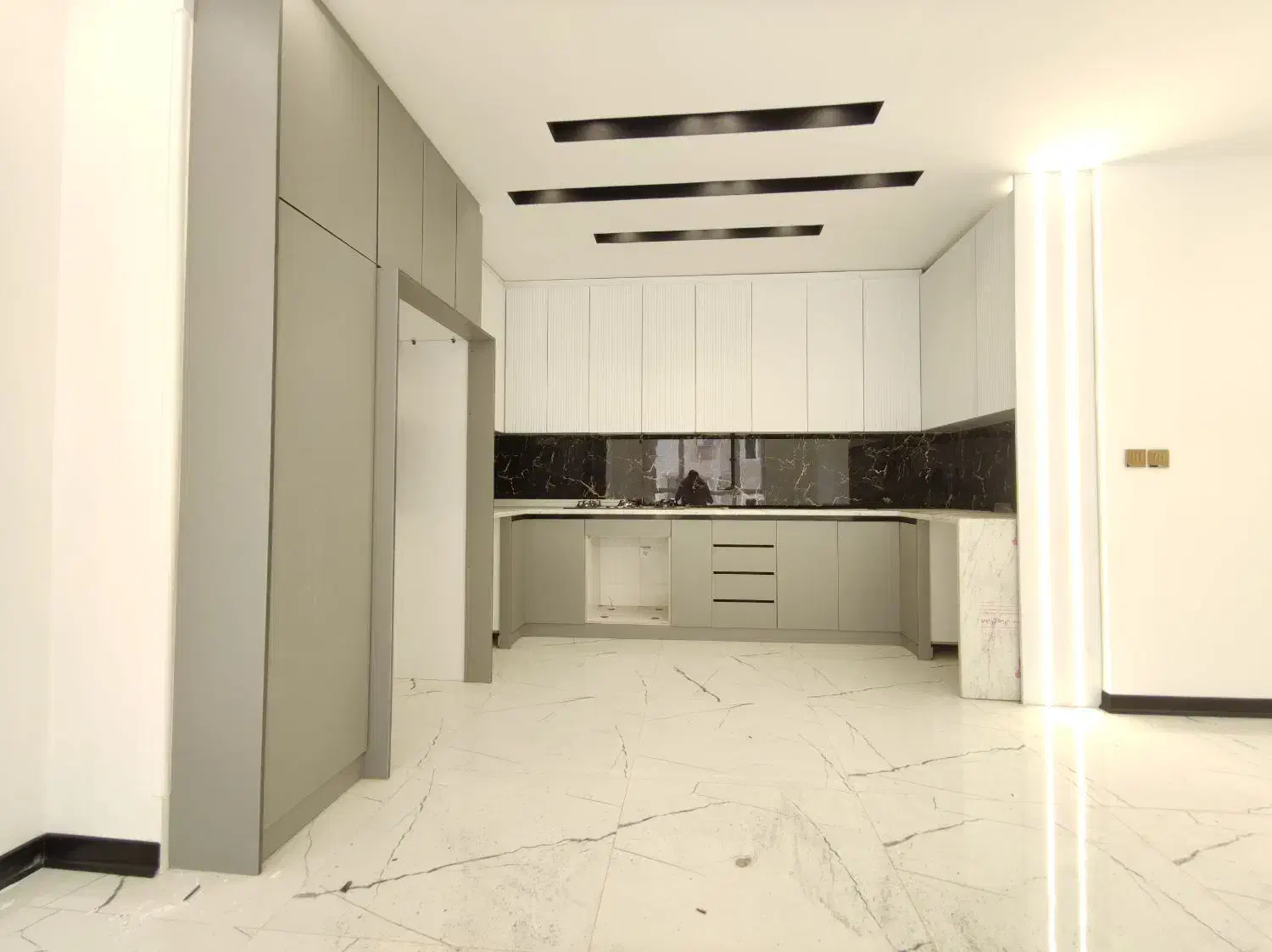 فروش اپارتمان ۱۰۰ متری در تاپ ترین منطقه پشت جهاد|فروش آپارتمان|فومن, |دیوار