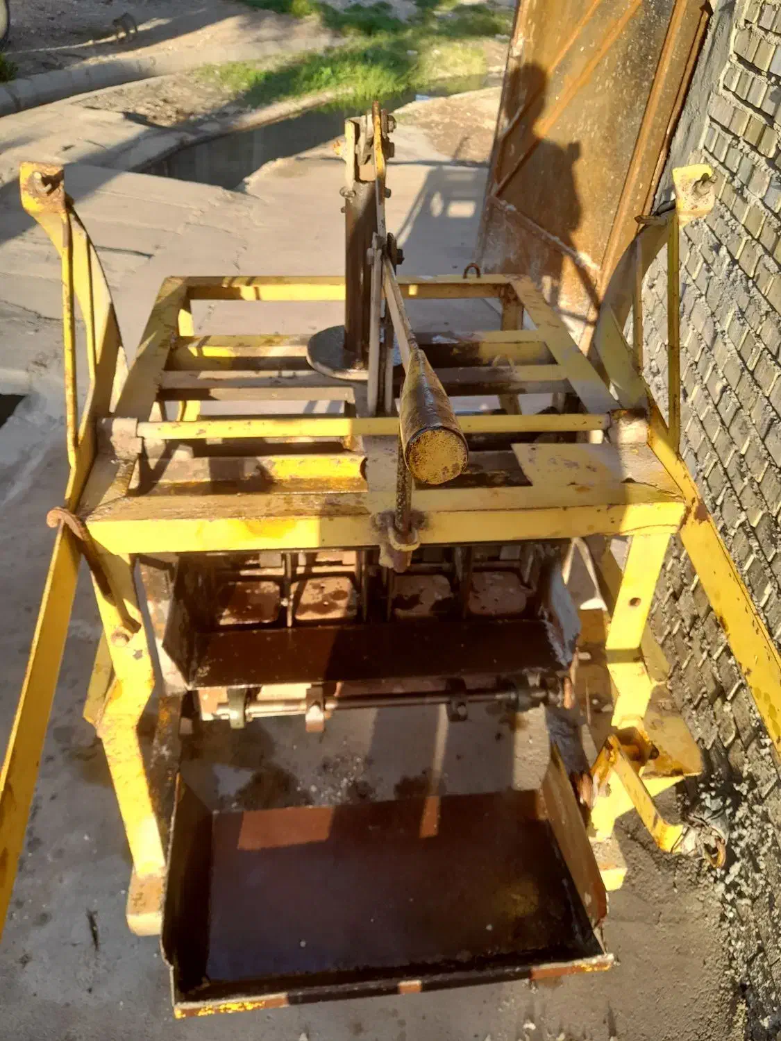 دستگاه بلوک زن ۶ قالبه|ماشین‌آلات صنعتی|دزفول, |دیوار