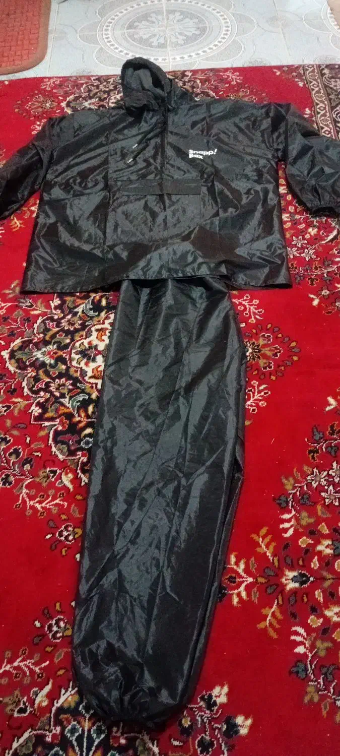 بادگیر بارانی|لباس|گرگان, |دیوار
