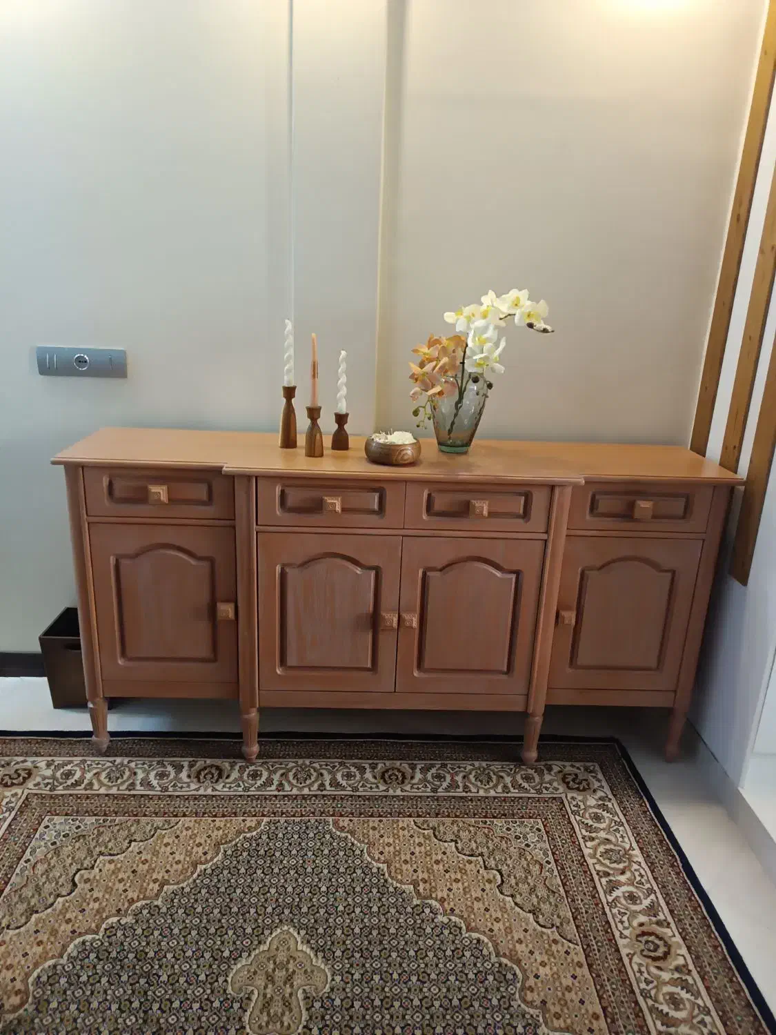 کنسول نوفقط چند ماه استفاده شده فروش به علت مهاجرت|بوفه، ویترین، کنسول|تهران, افسریه شمالی|دیوار