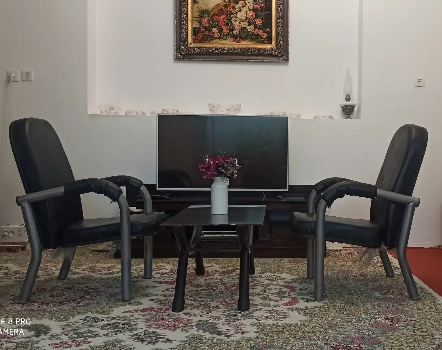 دو عدد صندلی راحتی و میز عسلی|دفتر کار|خرمآباد, |دیوار