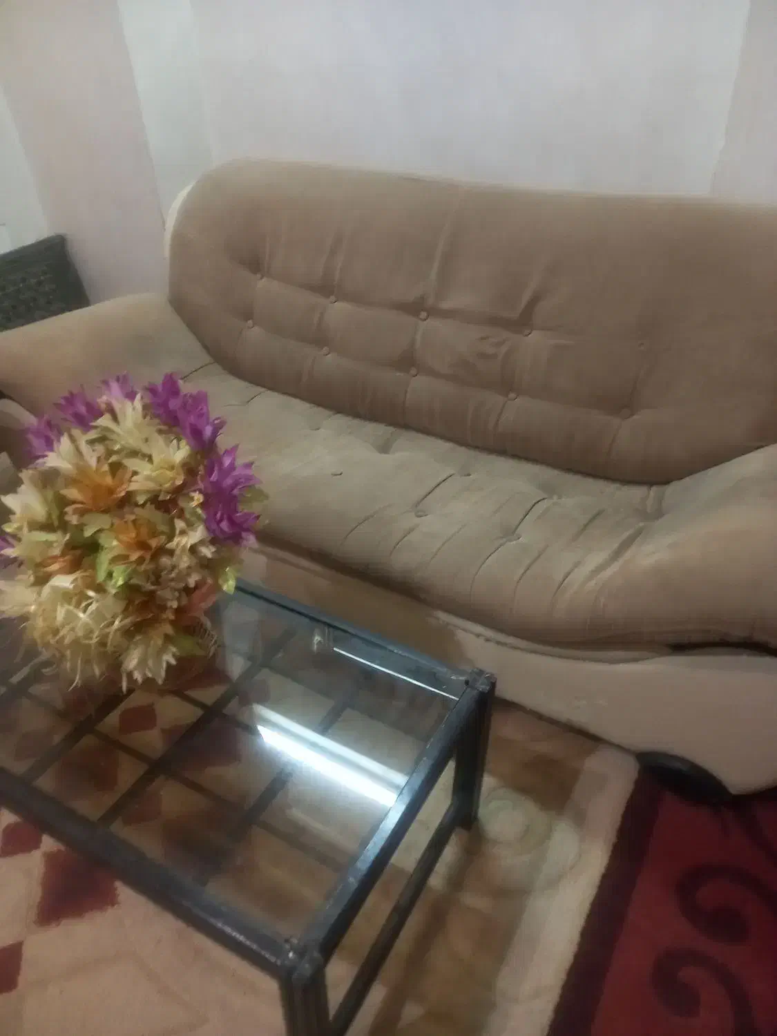 مبلمان راحتی ۵نفره  ۲عددپشتی برجسته جدید|مبلمان خانگی و میز عسلی|نهاوند, |دیوار
