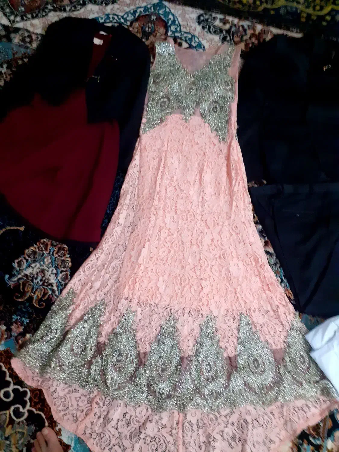 لباس|لباس|اسفرورین, |دیوار