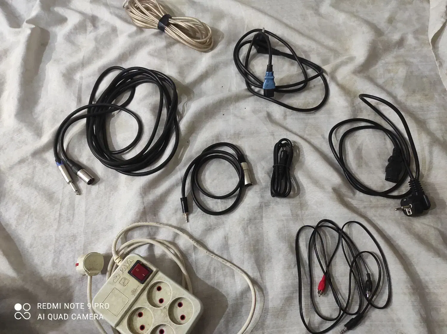 پاور میکسر باند پایه T میکروفن سیم باکیفیت|آلات موسیقی|اصفهان, دوطفلان|دیوار