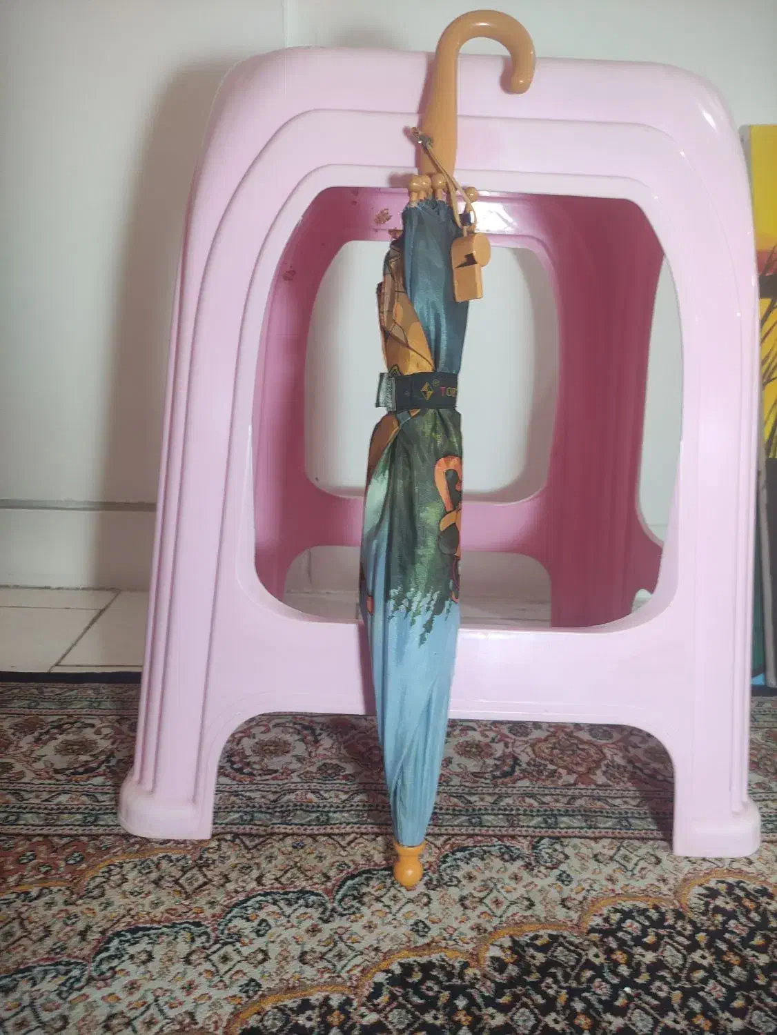 چتر بچه گانه همراه با سوت|اسباب و اثاث بچه|تهران, شهرک هما|دیوار