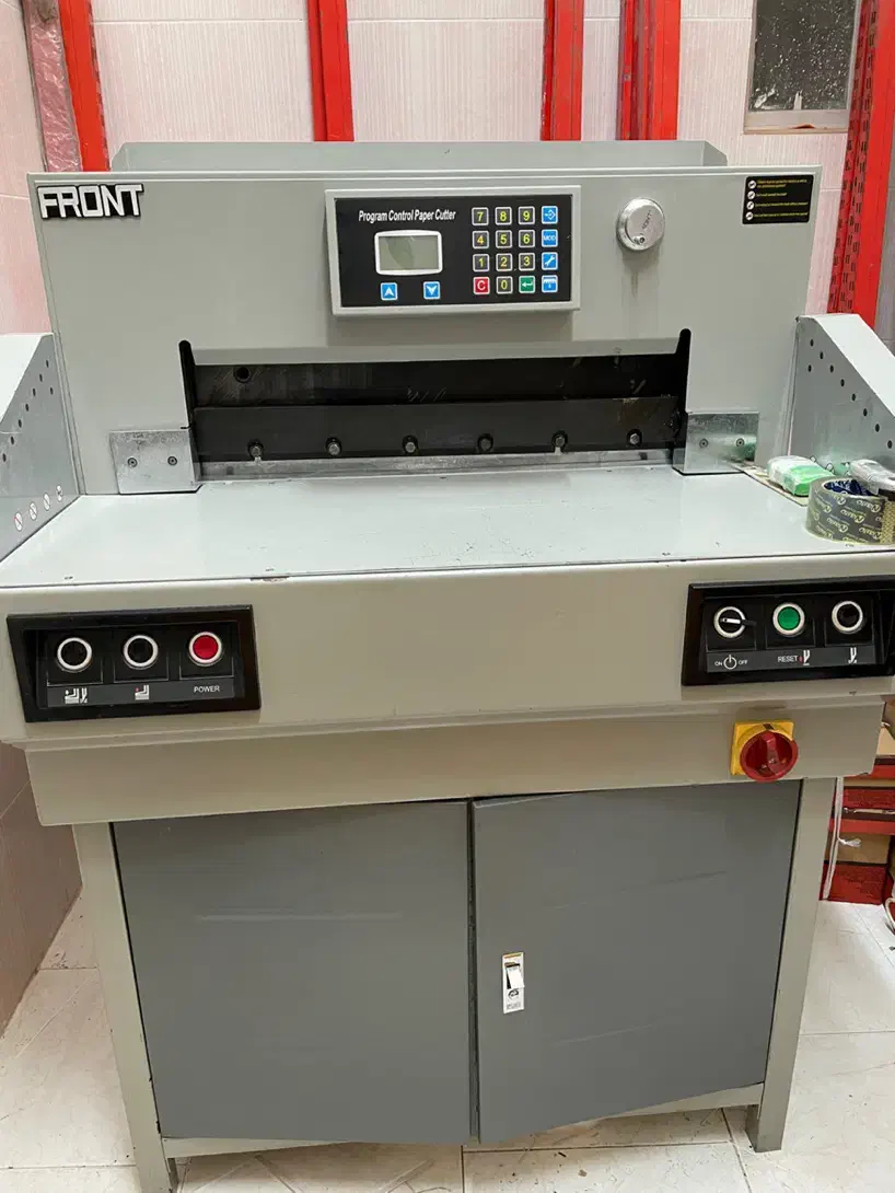 برش برقی تمام اتوماتیک دهنه ۶۵ سانت|ماشین‌آلات صنعتی|تهران, فلسطین (میدان انقلاب)|دیوار