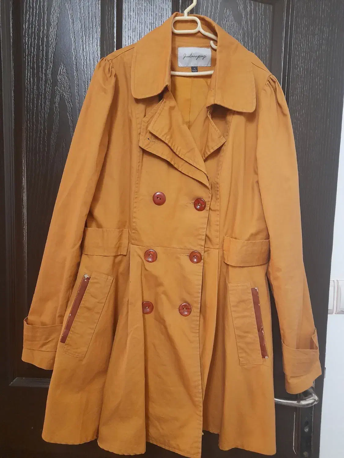 پالتو|لباس|مشهد, شفا|دیوار