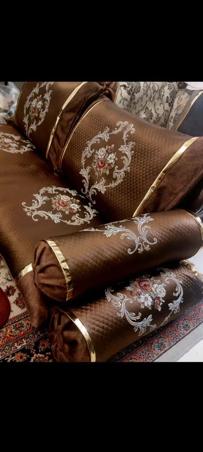 شاهنشین مدرن|پشتی|اسلام‌شهر, شهرک قائمیه|دیوار