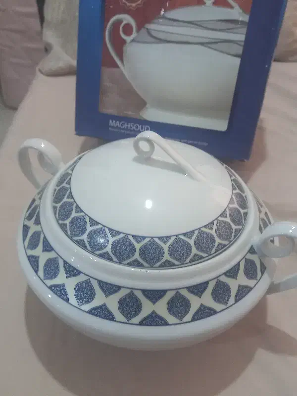 سوپخوری  نو باجعبه|ظروف سرو و پذیرایی|رشت, استادسرا|دیوار