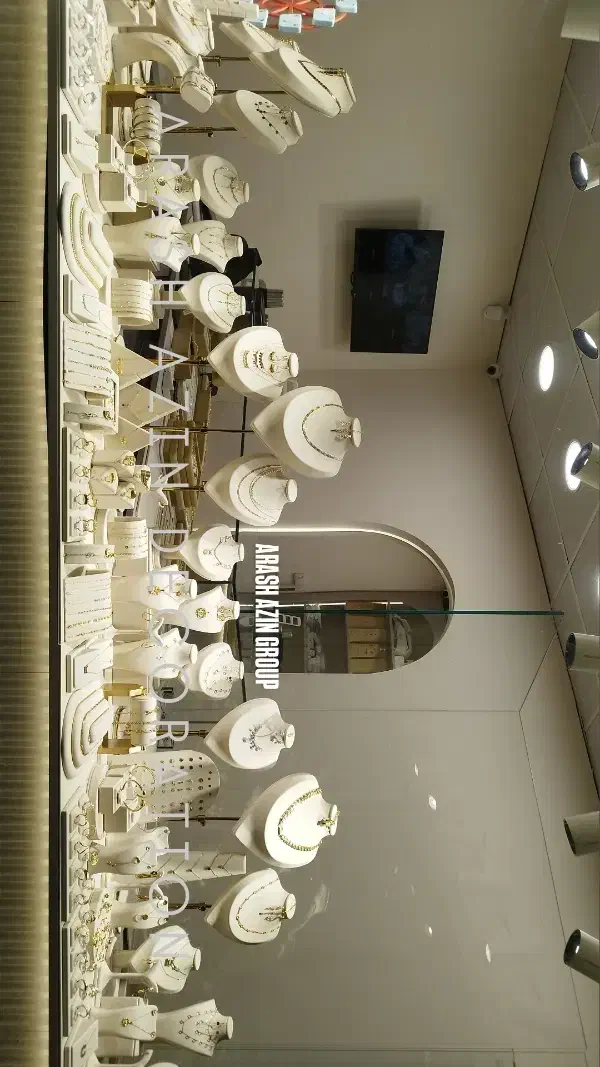 دکور ویترین طلافروشی/مانکن طلا/ استند طلا جواهرات|مجسمه، تندیس، ماکت|تهران, امام خمینی|دیوار