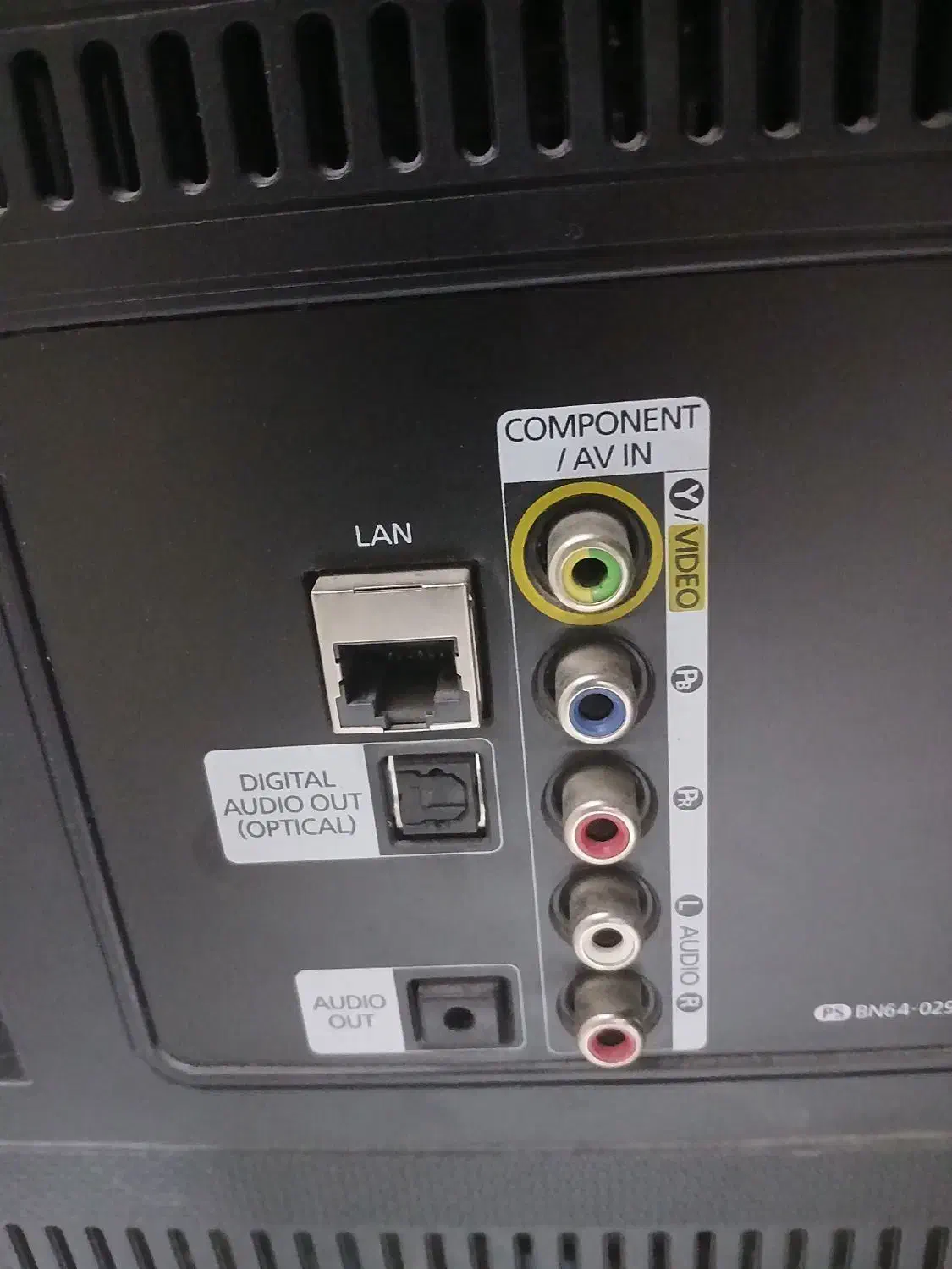 تلویزیون ال ای دی سامسونگ با میز|تلویزیون و پروژکتور|مشهد, سجاد شهر|دیوار