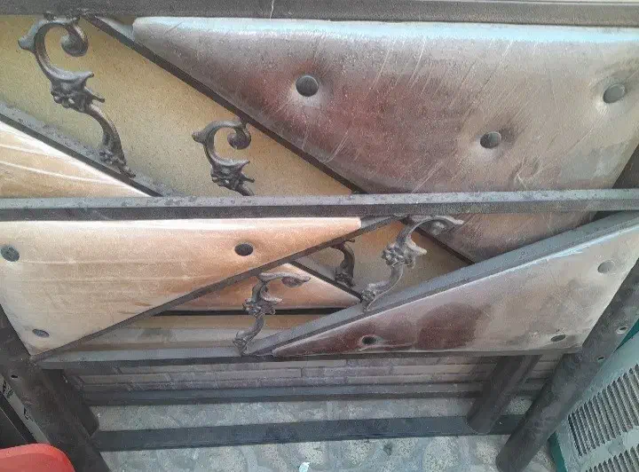 ۲عددتخت|تخت و سرویس خواب|تربت‌حیدریه, ترمینال|دیوار